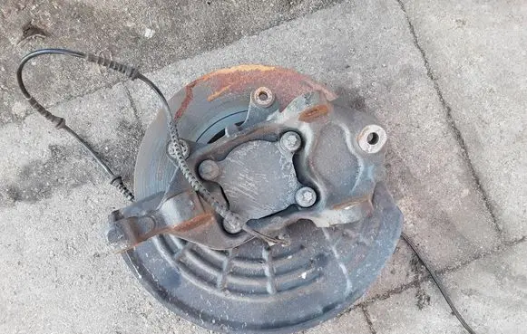Fiat 500X Rear wheel hub spindle/knuckle 