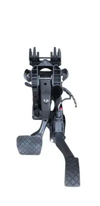 Volkswagen Tiguan Pedal assembly 5Q1723058BP