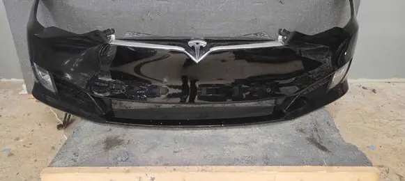Tesla Model S Front bumper 1056370S0A