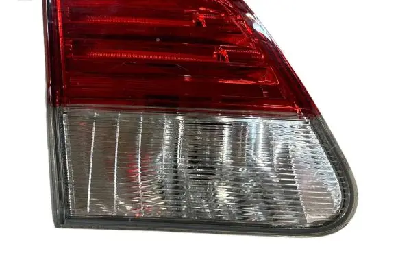 Toyota Avensis T270 Tailgate rear/tail lights 8159005130