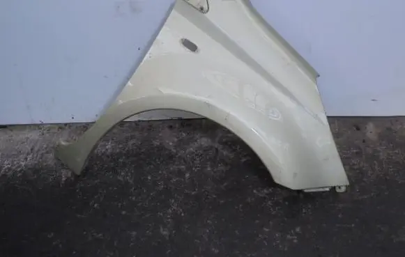 Nissan Note (E11) Fender