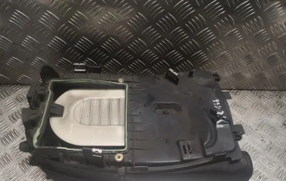 Mercedes-Benz ML W166 Air filter box 6510902001 A6510902001