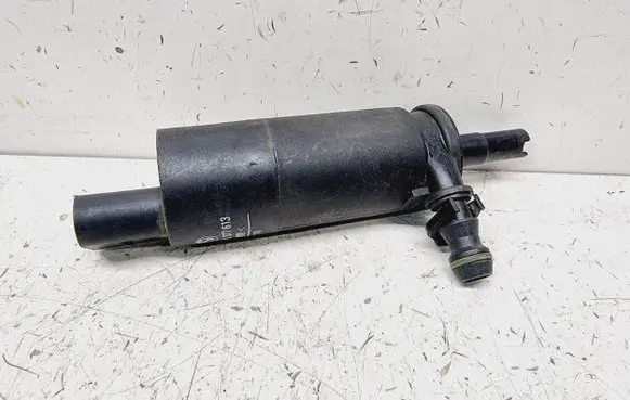 BMW 5 E60 E61 Headlight washer pump 67128377613