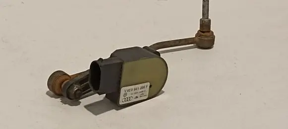 Audi A8 S8 D3 4E Headlight/headlamp level sensor 4E0941286F