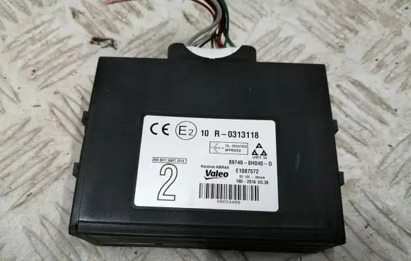 Citroen C1 Door central lock control unit/module 897400H040D E1087572 10R0313118