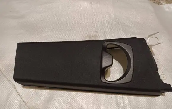 BMW 3 E92 E93 (B) pillar trim (top) 7117470