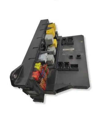 Mercedes-Benz Sprinter W906 Fuse module A9069006303 A9069024301 A9069017501