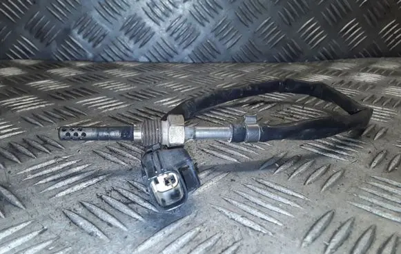 Volvo XC90 Exhaust gas temperature sensor 30751456A