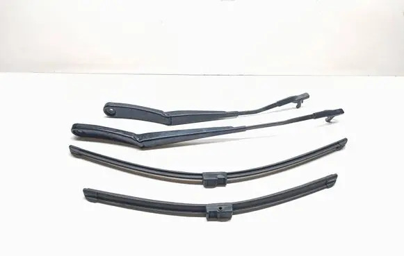 BMW X3 F25 Front wiper blade arm 7213272 7213271