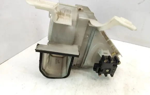 Mazda 6 Interior heater climate box assembly housing HB037GJ6A