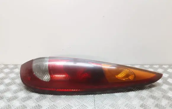 Nissan Almera N16 Rear/tail lights
