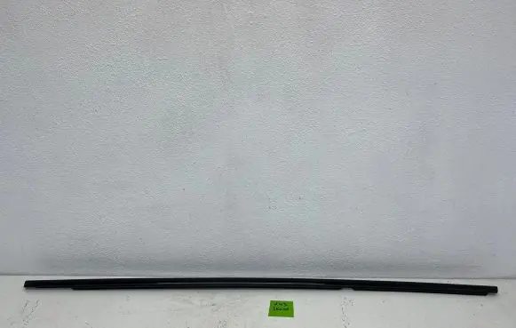 Skoda Enyaq iV Door glass trim 5L6839476C 20230907