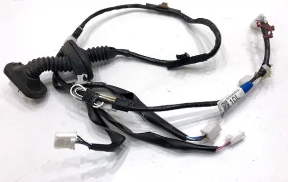 Toyota Yaris Rear door wiring loom 82154K0050