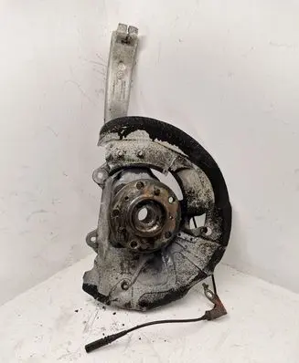 BMW X6M F86 Front wheel hub 6869870