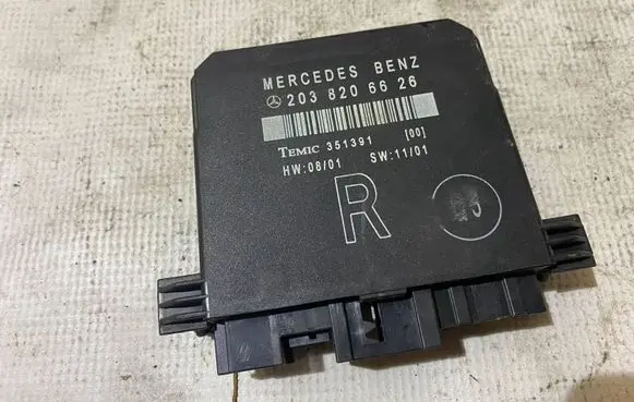 Mercedes-Benz C W203 Door control unit/module 2038206626 A2038206626