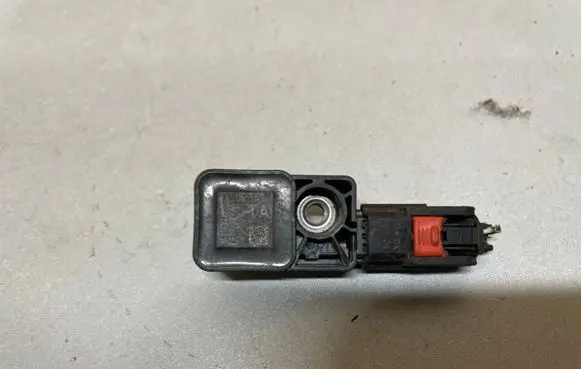 Opel Insignia A Airbag deployment crash/impact sensor 13502341