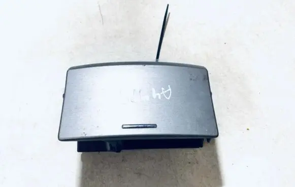 Toyota Avensis T270 Car ashtray