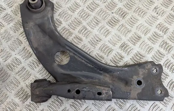 Opel Combo E Front control arm