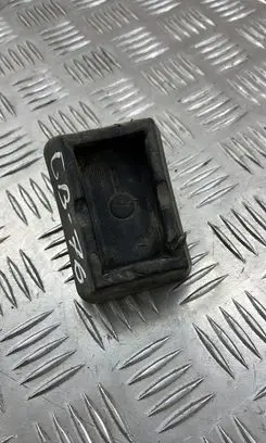 BMW X3 E83 Jacking socket point 8268885