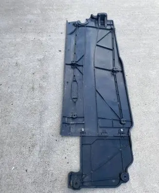 Audi A1 Engine splash shield/under tray 2Q0825201B 2Q0825201