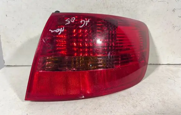 Audi A6 S6 C6 4F Rear/tail lights 4F9945096