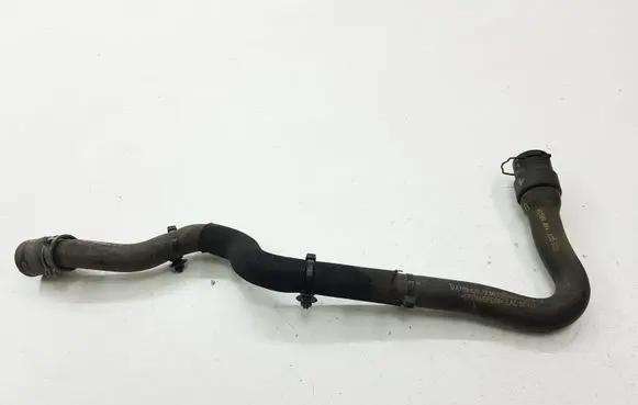 Mercedes-Benz B W245 Engine coolant pipe/hose A1698301296