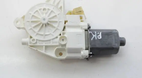 Mercedes-Benz ML W164 Front door window regulator motor A2518200742 0130822273