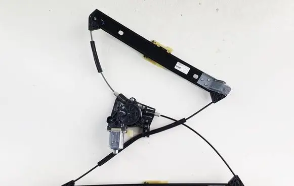 Audi Q2 - Front door electric window regulator 81A837462