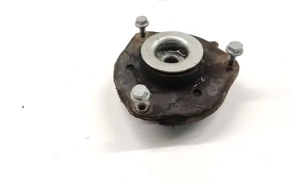 Volkswagen Jetta VI Front upper strut mount 