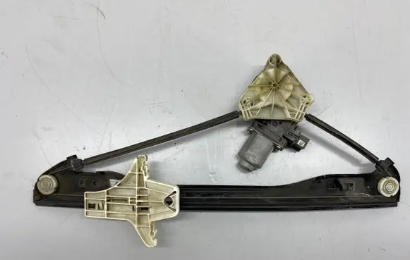 Volkswagen Amarok Rear door manual window regulator 2H7839401B
