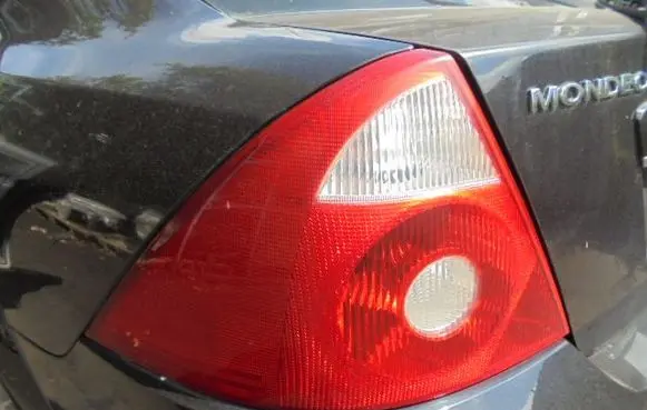 Ford Mondeo Mk III Rear/tail lights