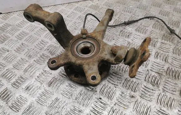 Mercedes-Benz B W245 Front wheel hub