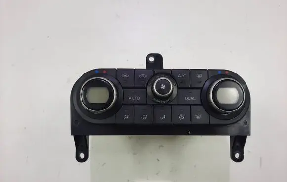 Nissan Qashqai Climate control unit 27500JD45C