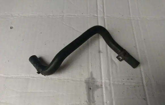 Volkswagen Golf V Engine coolant pipe/hose