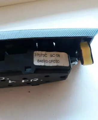 Toyota Corolla Verso E121 Electric window control switch 848200F030