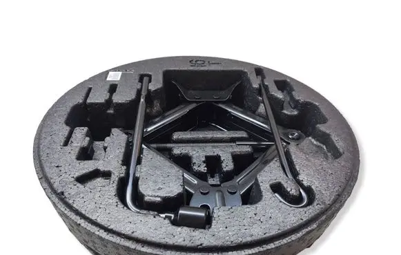 KIA Optima Tool set 