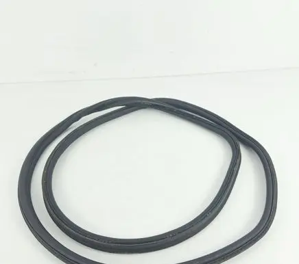 BMW 6 F06 Gran coupe Trunk rubber seal (body) 7228502