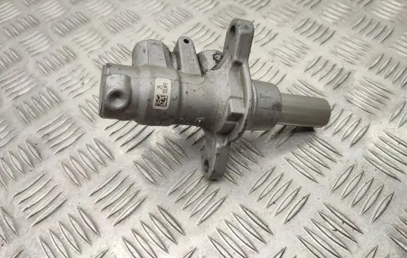 Citroen C4 II Picasso Master brake cylinder 12L4FE