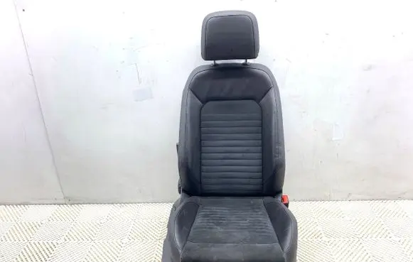 Volkswagen PASSAT B8 Front passenger seat 
