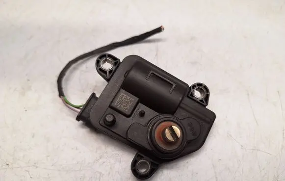 BMW 2 F22 F23 Exhaust pressure sensor 8632154 18308632154 18307620322