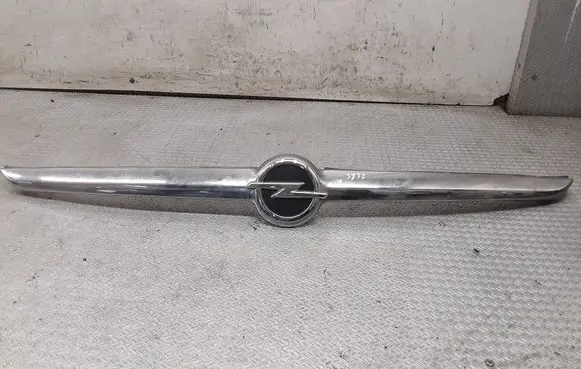 Opel Zafira C Tailgate trim 20907405