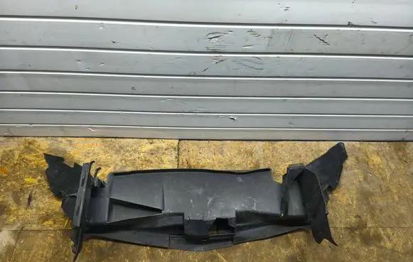 Mercedes-Benz B W245 Top upper radiator support slam panel 230000022 A1698210436 A1698210336