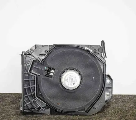 BMW 4 F32 F33 Subwoofer speaker 9210147