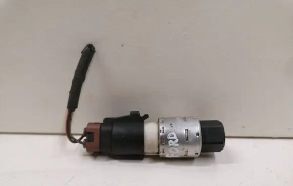 Ford Focus Air conditioning (A/C) pressure sensor 95BW19E561