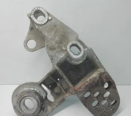 Audi A6 S6 C5 4B Engine mounting bracket 8E0199351F