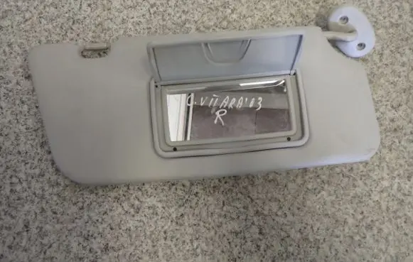 Suzuki Grand Vitara I Sun visor