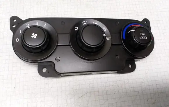 KIA Cerato Climate control unit 972502F100