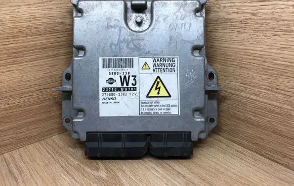 Nissan Almera Tino Engine control unit/module 5800238 23710BU701 2758002382