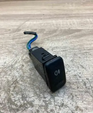 Mitsubishi Space Wagon Fog light switch 90831S HR808290