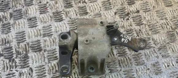 Volkswagen Golf IV Engine mount bracket 1J0199588B